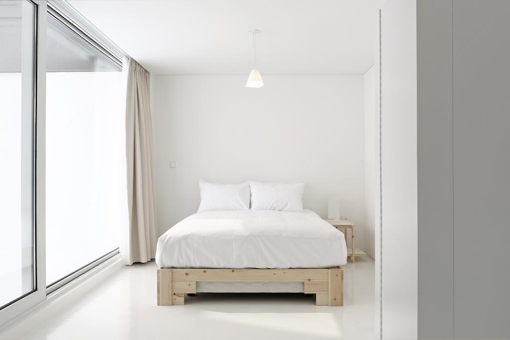 Small House Big Door Seoul Bilik gambar